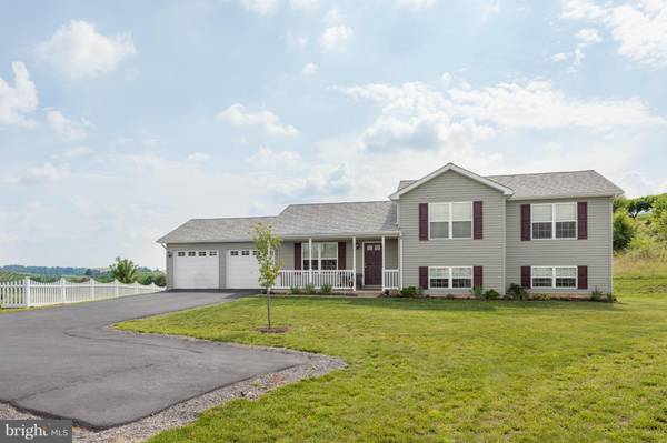 210 SAHALEE CT, Martinsburg, WV 25403