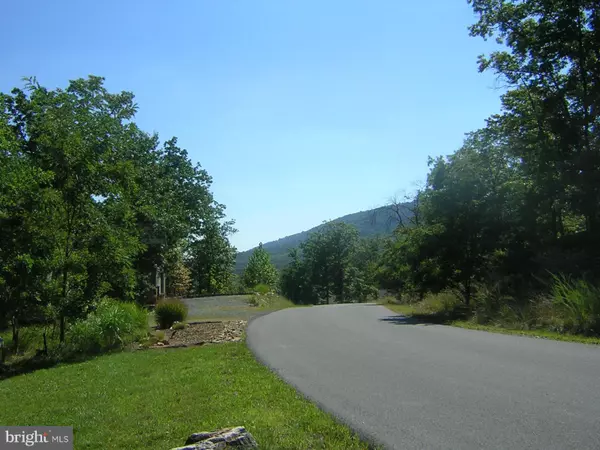 Hedgesville, WV 25427,326 LOOKOUT RIDGE