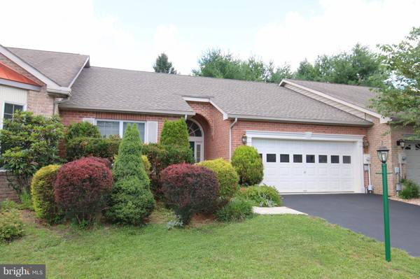 57 RADCLIFF LN, Falling Waters, WV 25419