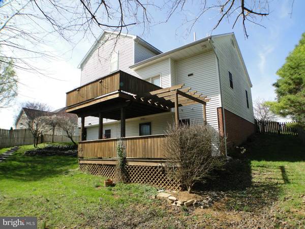 Martinsburg, WV 25401,113 GEMSTONE DR