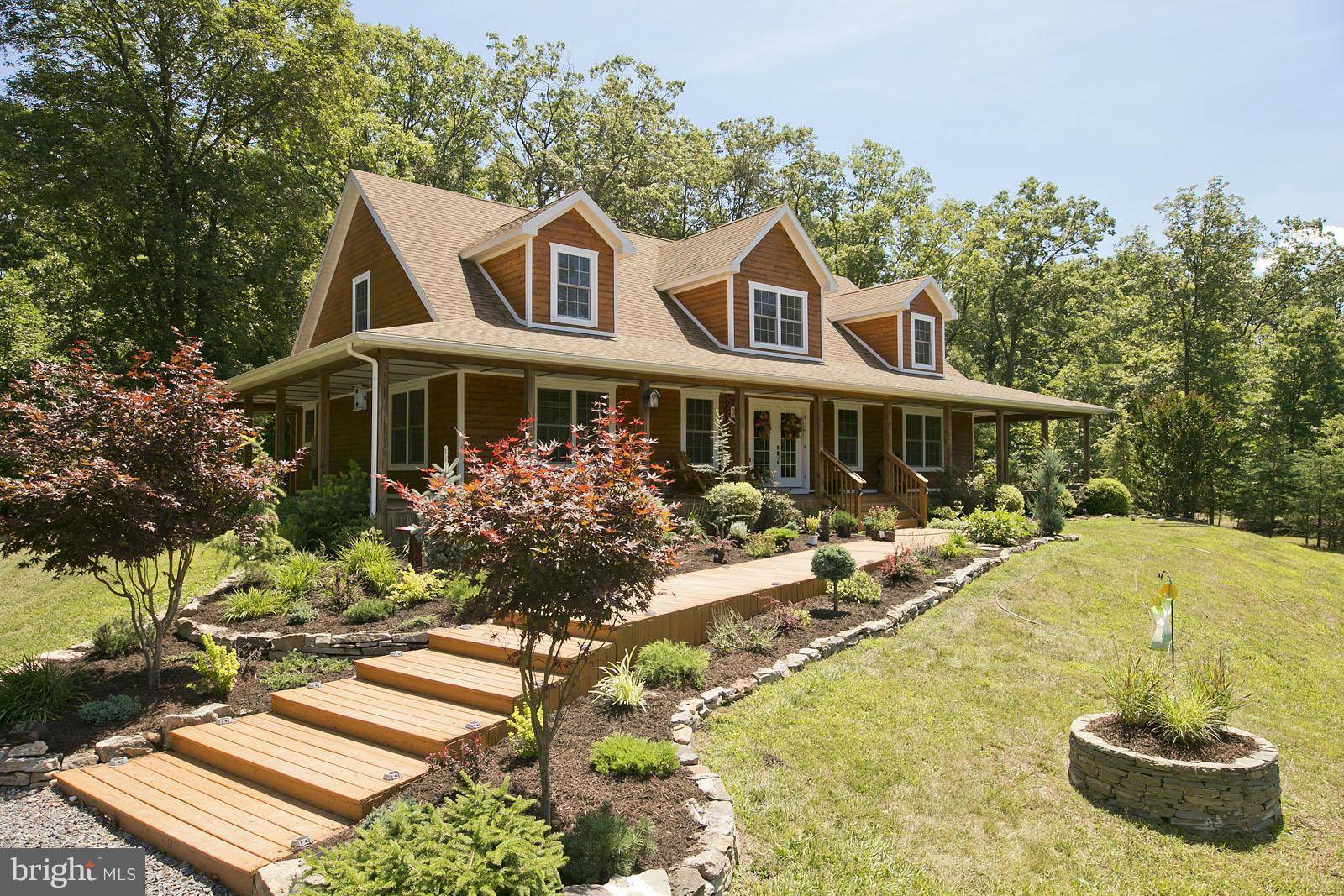 Hedgesville, WV 25427,1261 JONES SPRING RD W