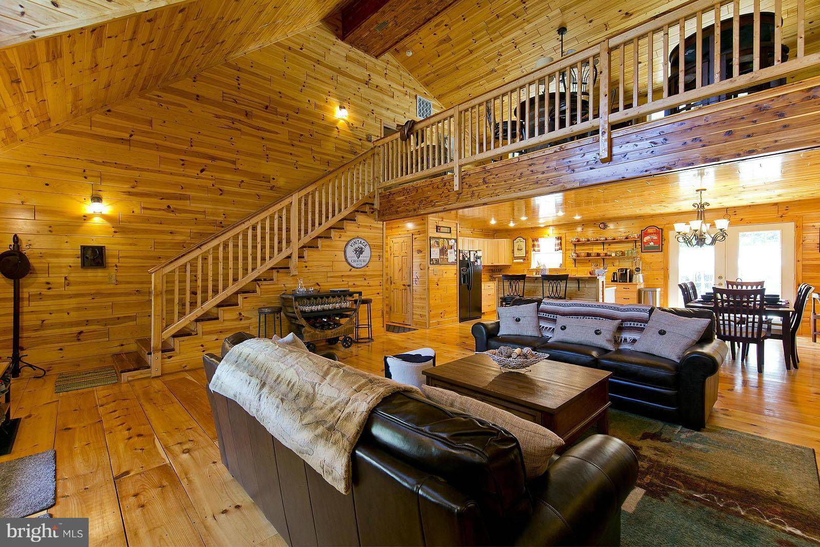 Hedgesville, WV 25427,1261 JONES SPRING RD W