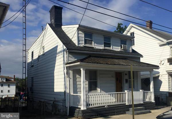 112 JOHN ST E, Martinsburg, WV 25401