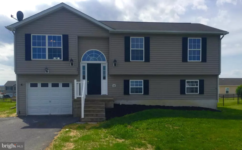 55 ALCOTT AVE, Inwood, WV 25428