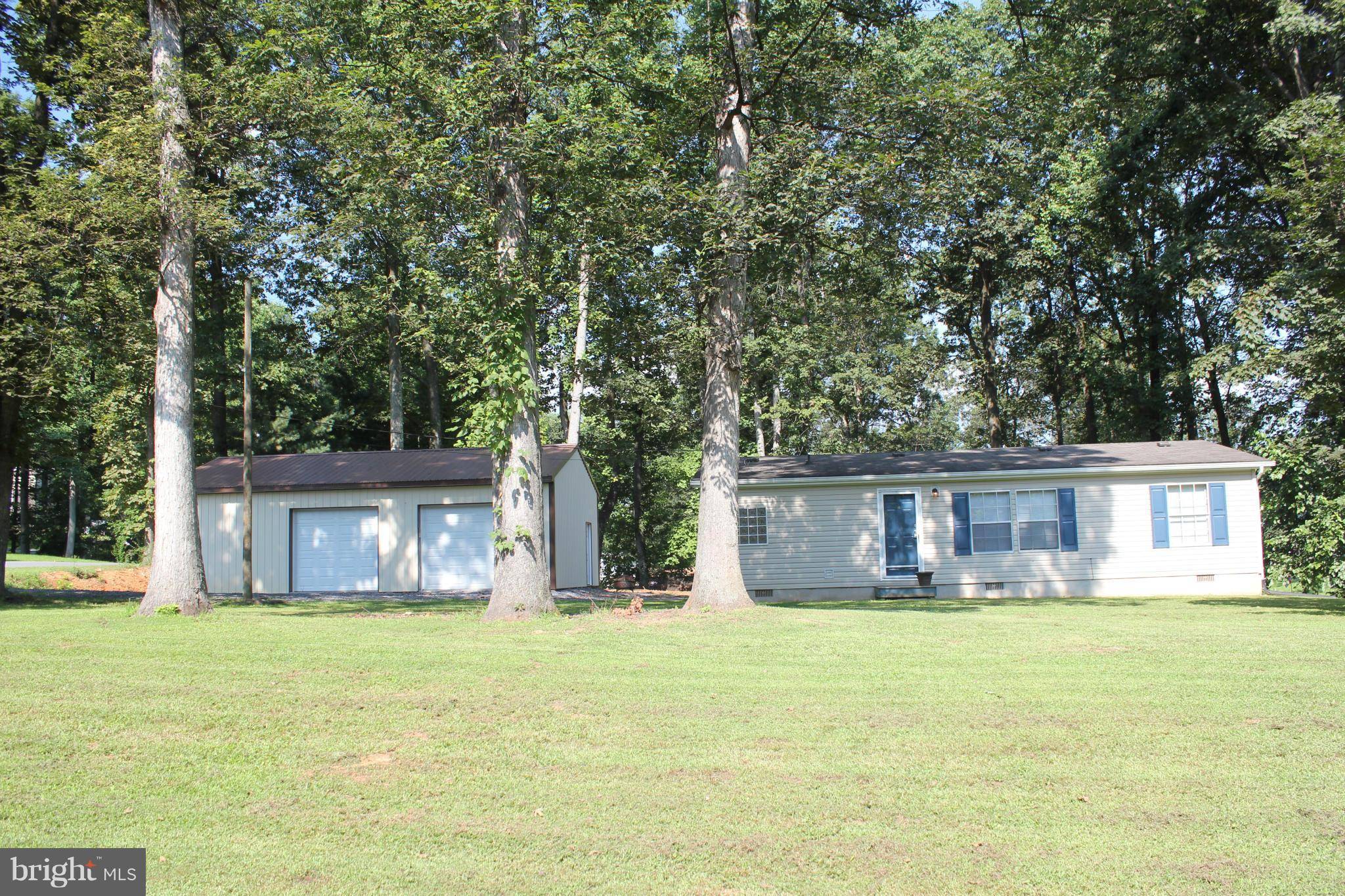 800 FRONTIER DR, Bunker Hill, WV 25413