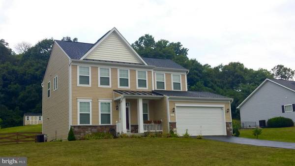 311 CRUSHED APPLE DR, Martinsburg, WV 25403