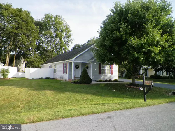 105 CONSTABLE LN, Martinsburg, WV 25401