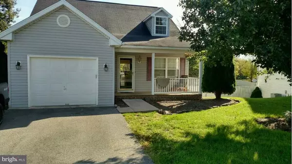 208 SENTRY LN, Martinsburg, WV 25401