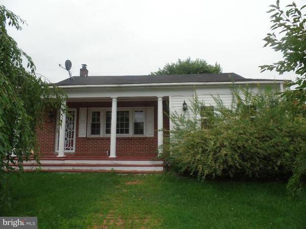 440 BERNICE AVE, Martinsburg, WV 25405