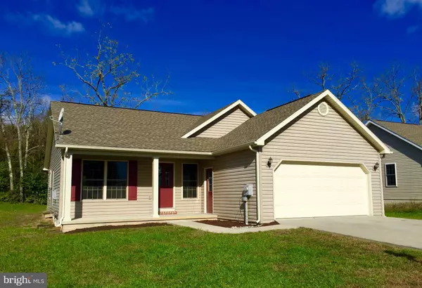 48 DIMENSION CT, Inwood, WV 25428