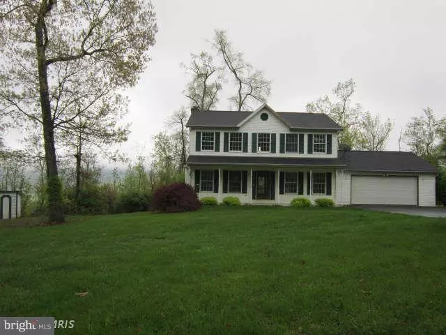 821 SAPWOOD DR, Hedgesville, WV 25427