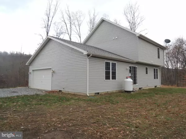 Hedgesville, WV 25427,197 CALIBER LN