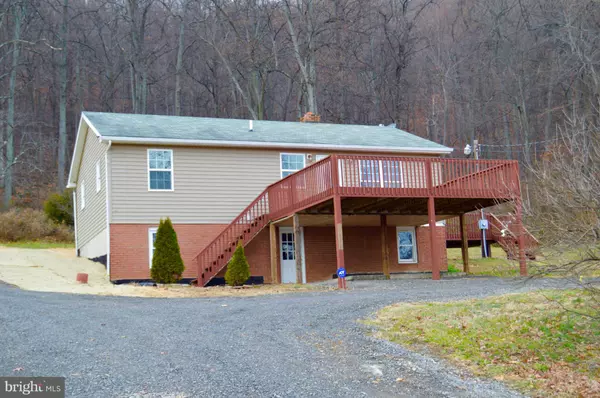 839 NEEDMORE RD, Martinsburg, WV 25403