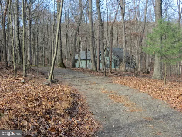 Hedgesville, WV 25427,139 BOB WHITE LANE