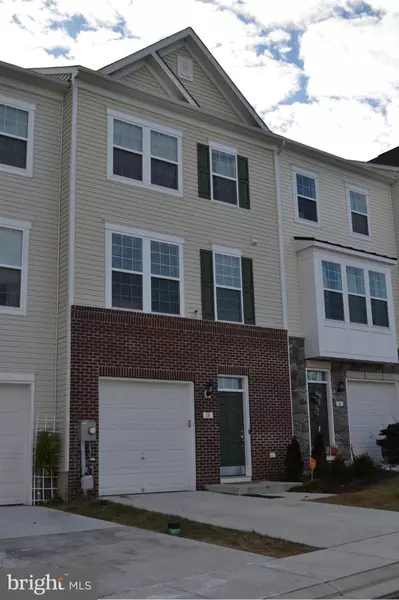 18 PICCADILLY CT, Falling Waters, WV 25419