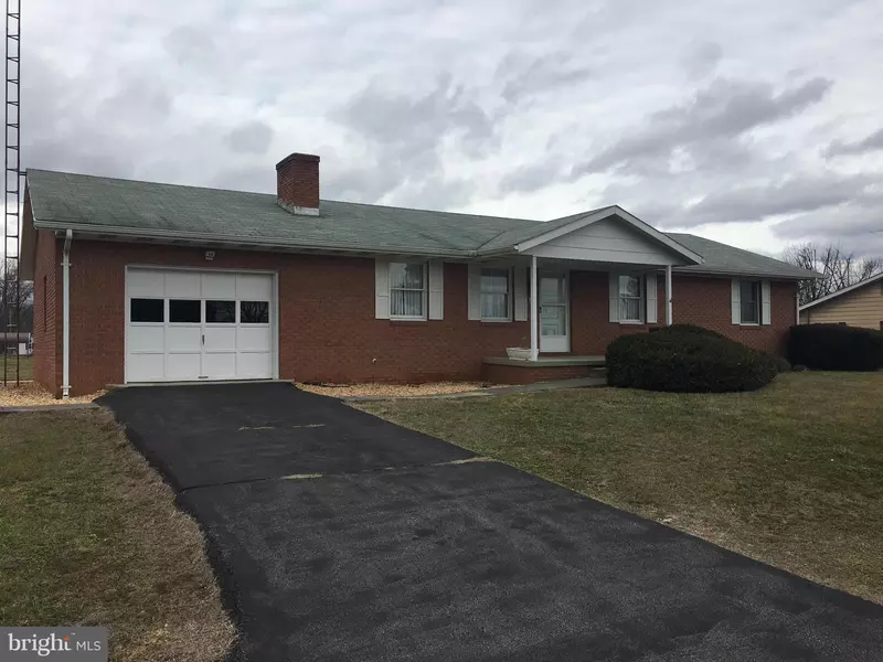 627 MONTMORENCY DR, Bunker Hill, WV 25413