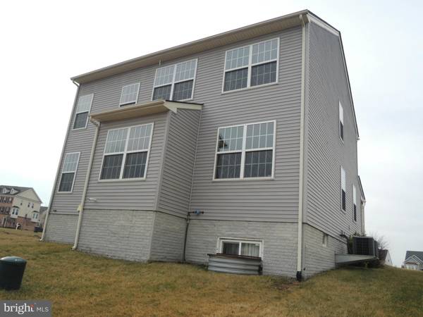 Martinsburg, WV 25403,108 DARDEN CT