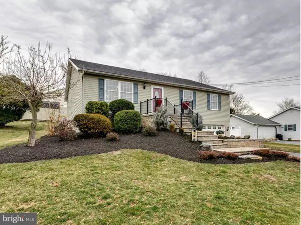 Inwood, WV 25428,61 PUTNAM DR