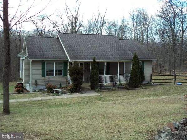 Hedgesville, WV 25427,749 POTATO HILL ST