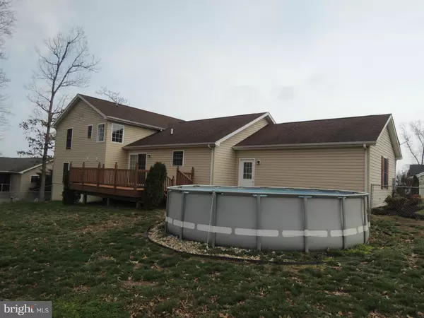 Inwood, WV 25428,39 RAFT CT