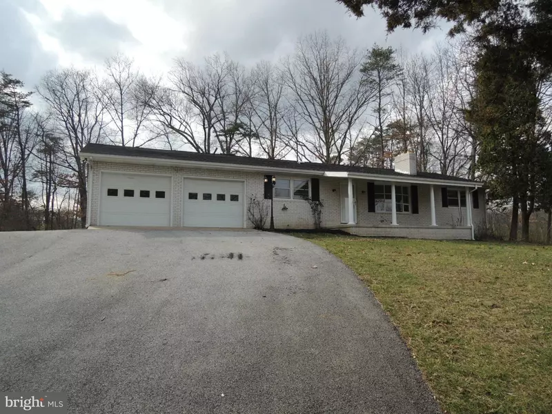 9533 HEDGESVILLE RD, Hedgesville, WV 25427