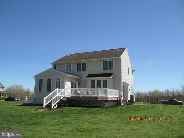 Falling Waters, WV 25419,353 BERKSHIRE DR