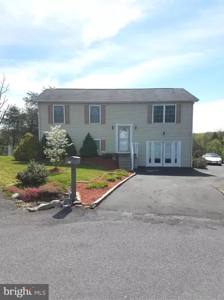 93 GEMINI CT, Martinsburg, WV 25404