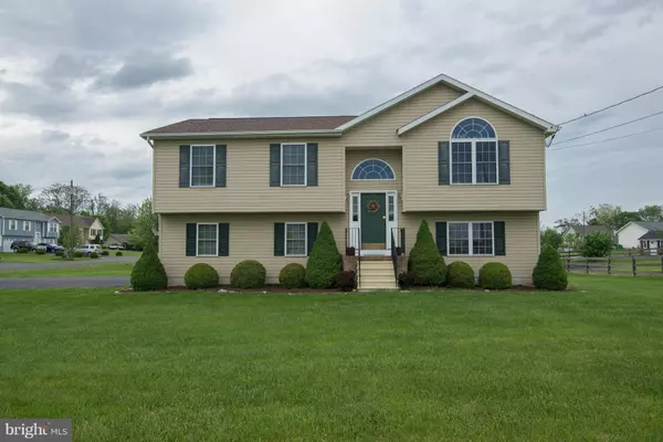 307 WENDOVER DR, Bunker Hill, WV 25413