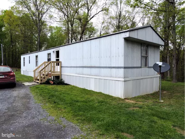 445 BUDDING DOGWOOD RD, Bunker Hill, WV 25413