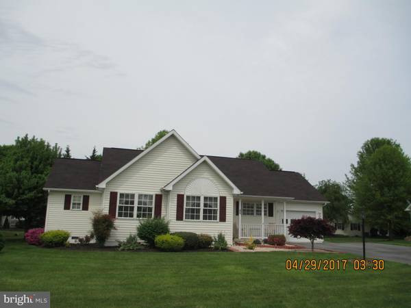 86 HASTINGS DR, Falling Waters, WV 25419