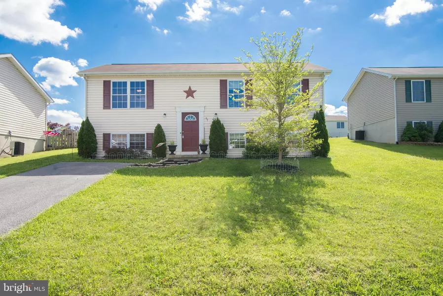 67 PLANET CT, Martinsburg, WV 25404