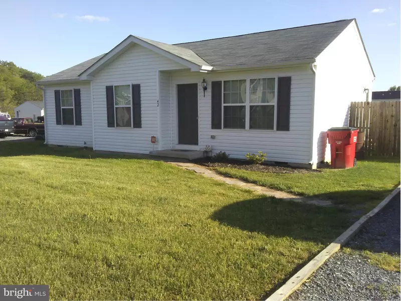 42 EISENHOWER, Inwood, WV 25428