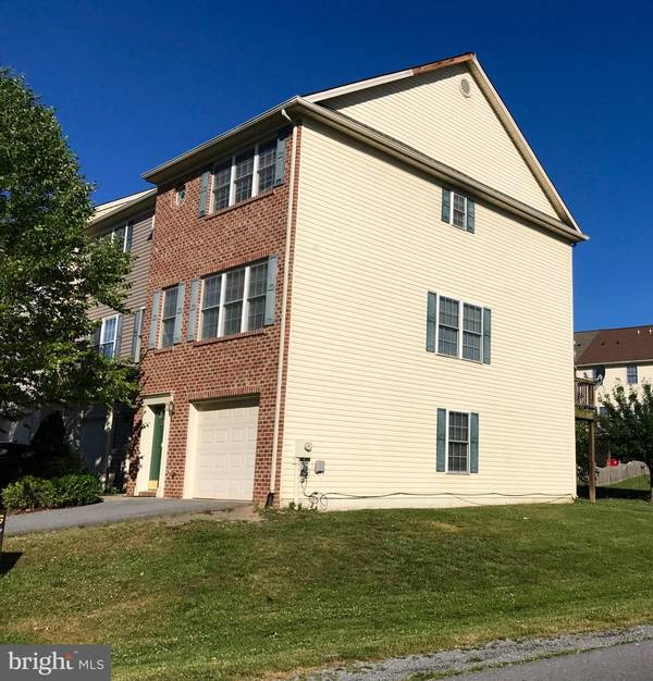 89 FISER LN, Martinsburg, WV 25404