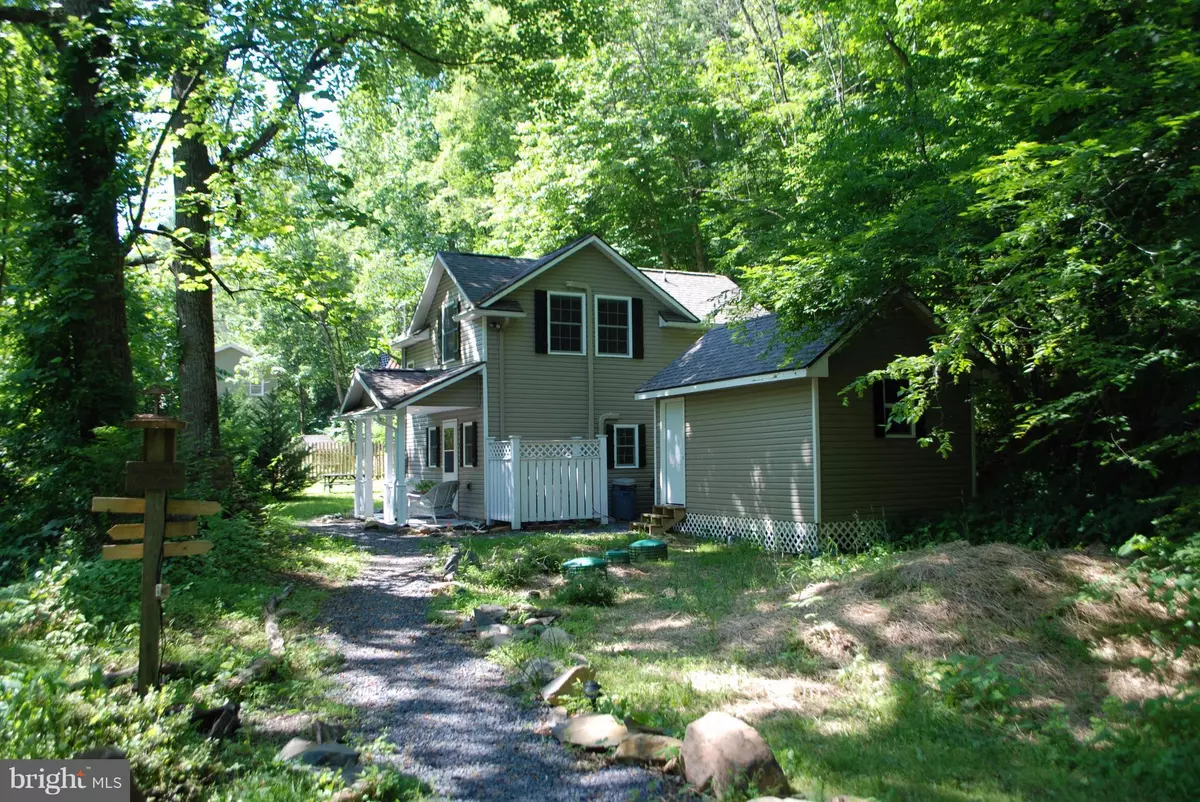 Hedgesville, WV 25427,3729 BUCK HILL - - - RT 20 RD