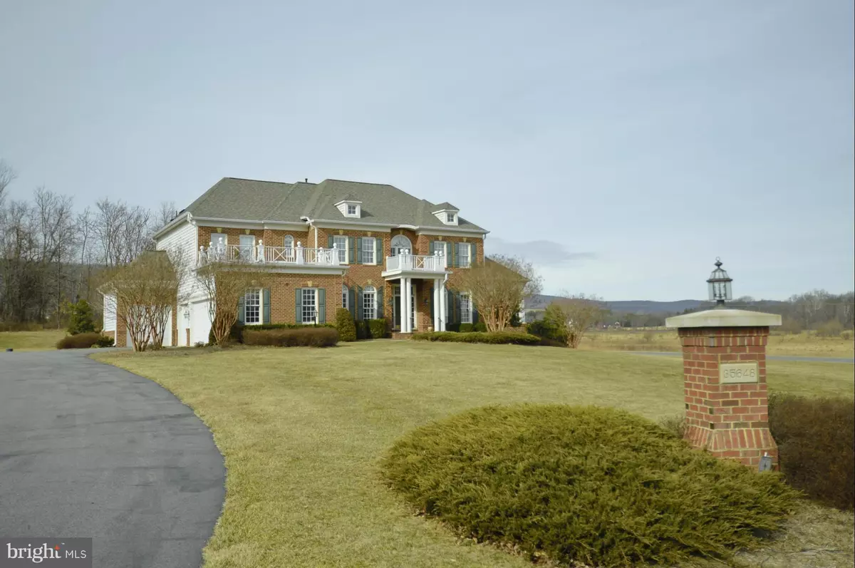 Round Hill, VA 20141,35648 GLENCOE CT