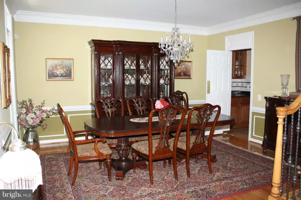 Chantilly, VA 20152,25651 GREEN FERN CT