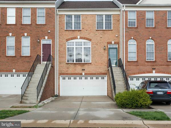 25276 MCINTYRE SQ, Chantilly, VA 20152