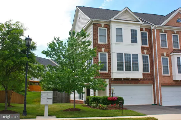 24665 CLOCK TOWER SQ, Aldie, VA 20105