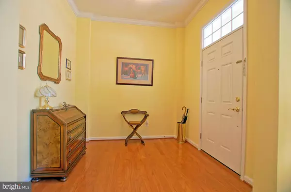 Ashburn, VA 20148,22968 FANSHAW SQ