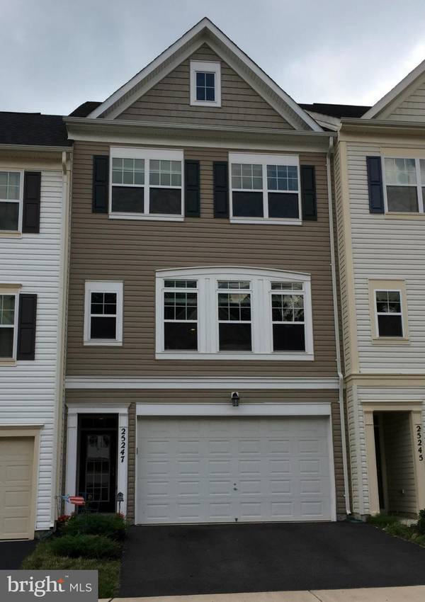 25247 DEMILTON TER, Chantilly, VA 20152