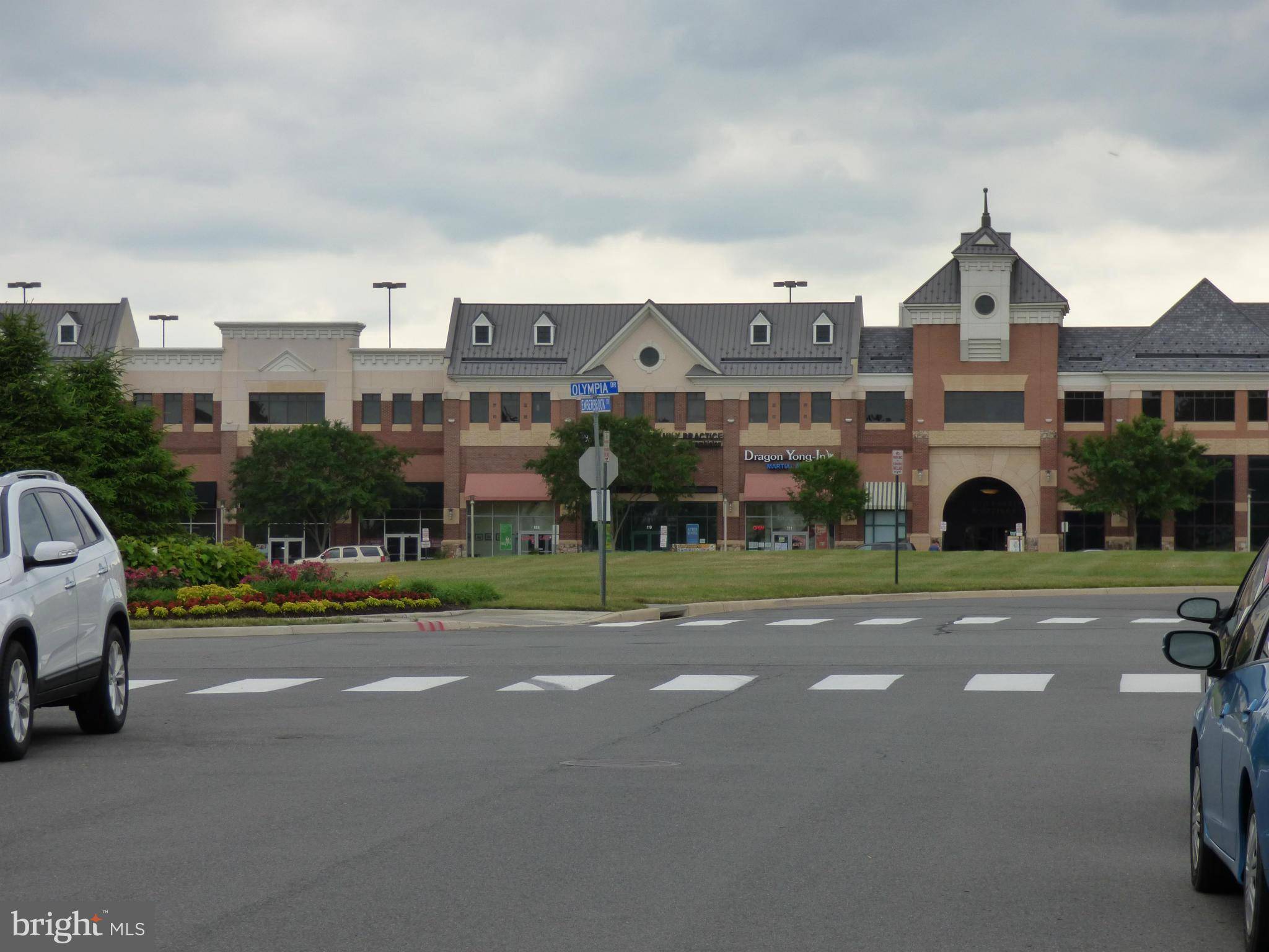 Ashburn, VA 20148,42433 GREENSIDE DR