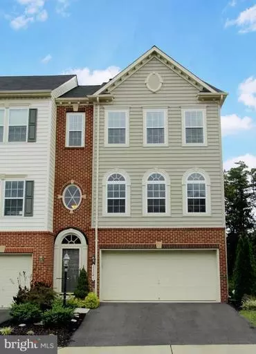 Chantilly, VA 20152,25241 BEACH PL