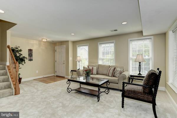 Chantilly, VA 20152,25824 TURLOUGH TER