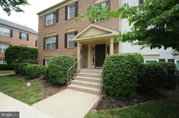 1112 HUNTMASTER TER NE #101, Leesburg, VA 20176