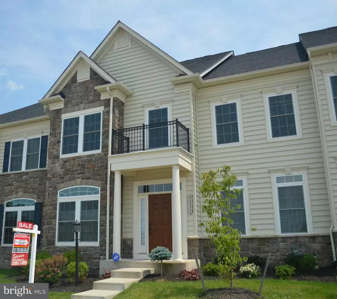 42577 VOORMEADE TER, Chantilly, VA 20152