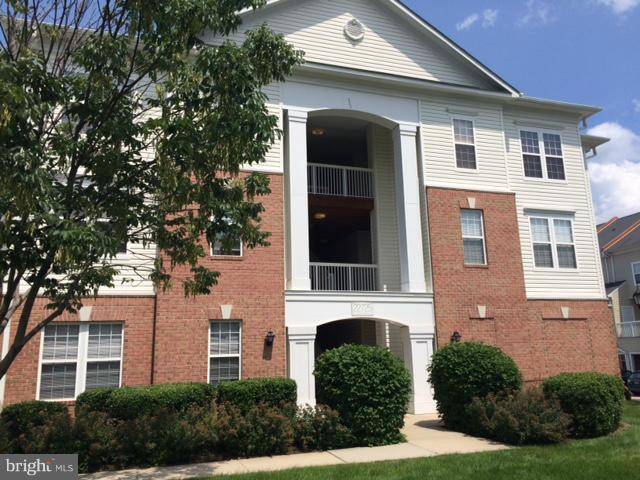 Ashburn, VA 20148,22725 THIMBLEBERRY SQ #303