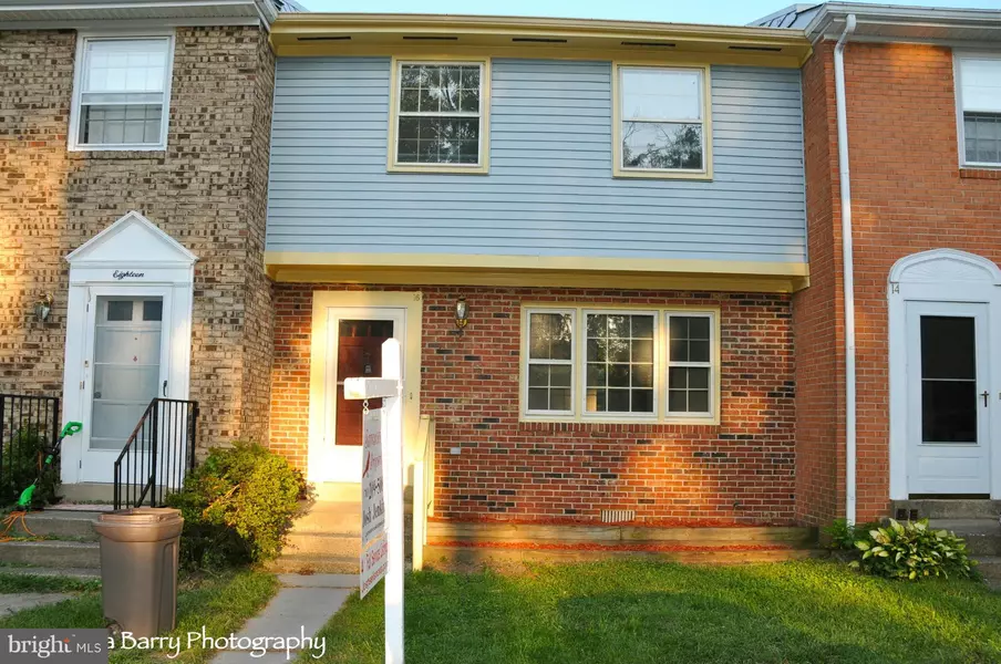 16 SYDNOR ST, Hamilton, VA 20158