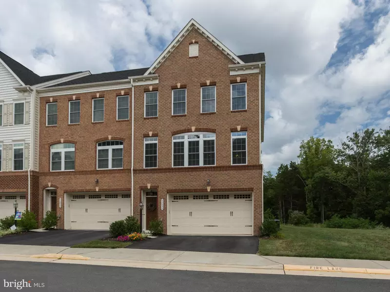 42634 OFFENHAM TER, Chantilly, VA 20152