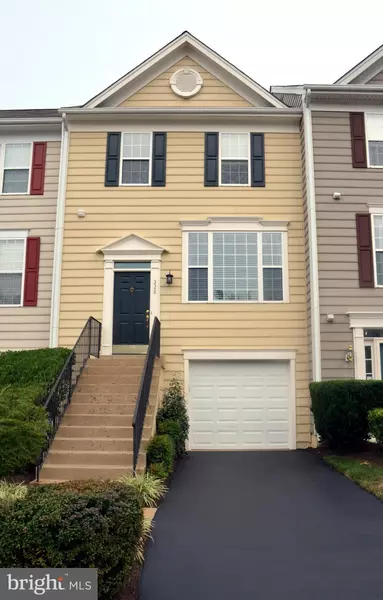 228 CONNERY TER SW, Leesburg, VA 20175