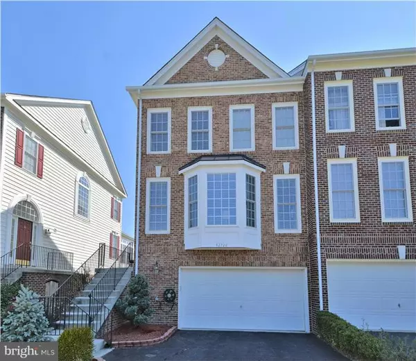 Chantilly, VA 20152,42720 ROLLING ROCK SQ